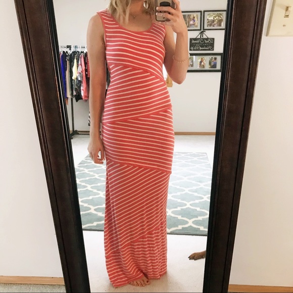🍑 Layered Peach Maxi Dress Max Edition - Picture 2 of 7